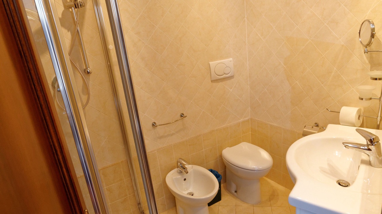 Photo of Bathroom in Dorsoduro