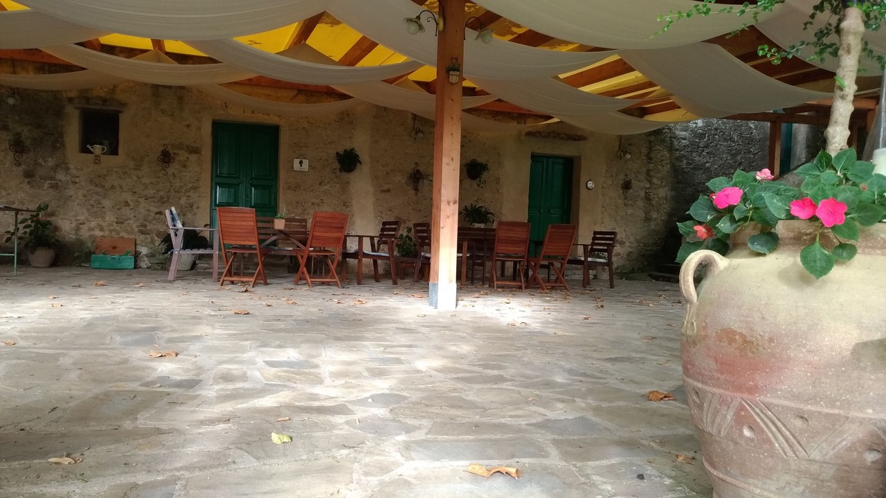 Photo of Others in Perdifumo