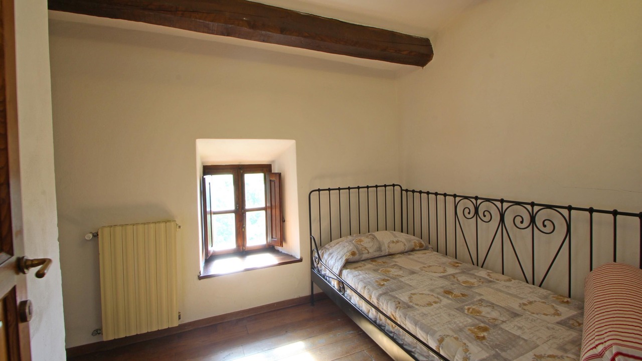 Photo of Bedroom in Castiglione di Garfagnana
