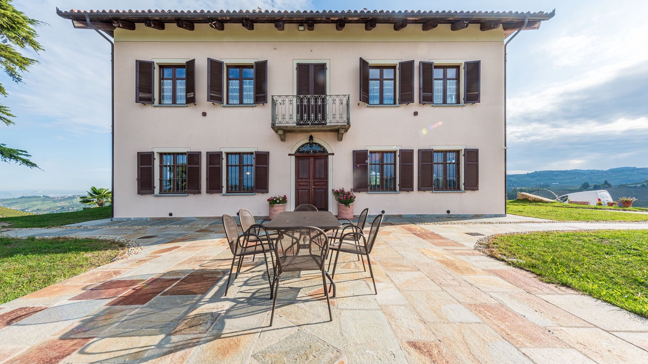 Photo of Outdoor in Alba