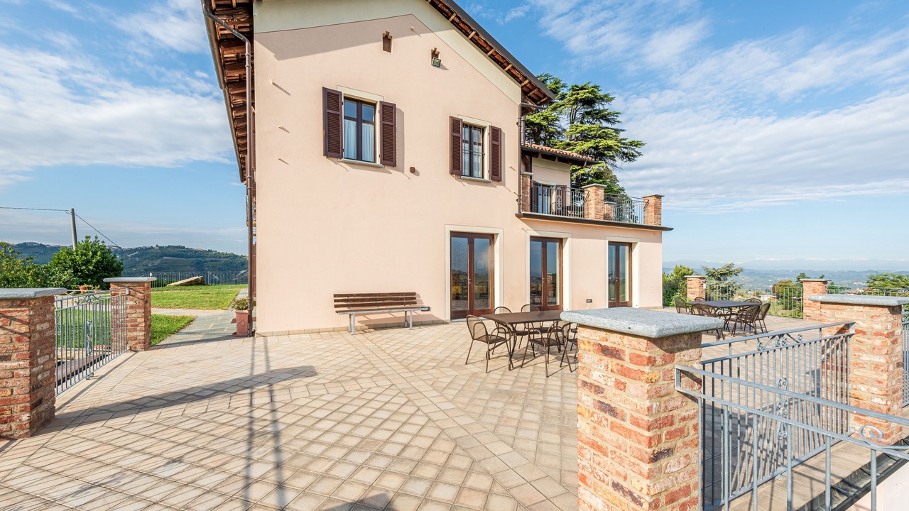 Photo of Outdoor in Alba