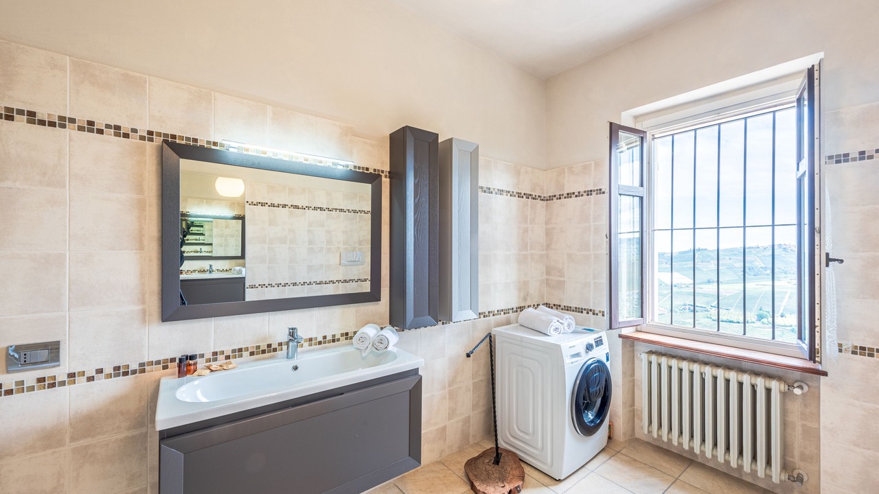 Photo of Bathroom in Alba