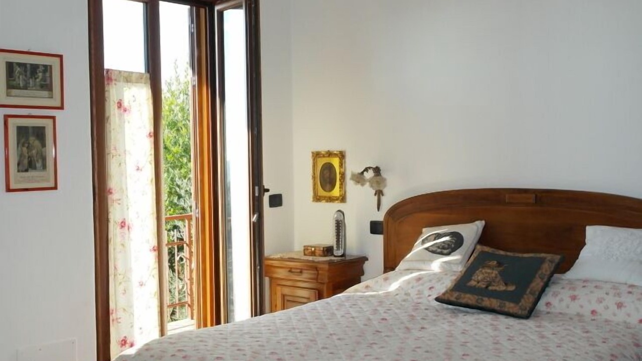 Photo of Bedroom in Caldana