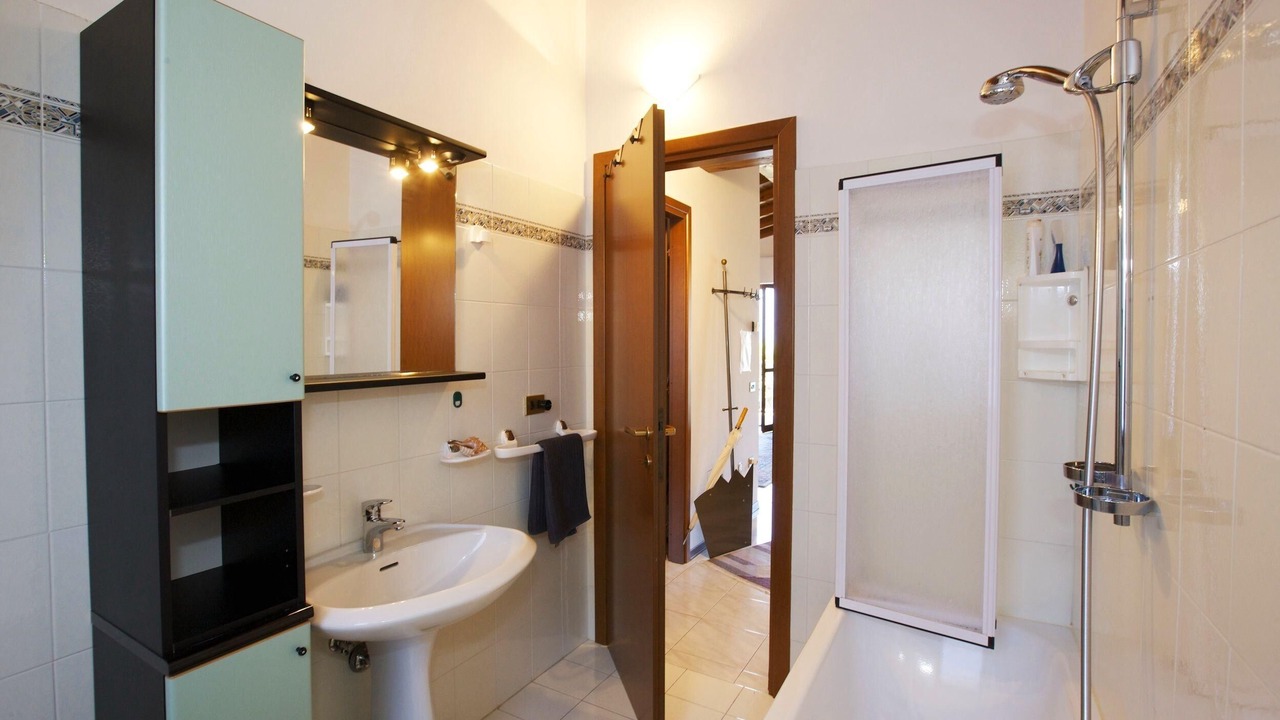 Photo of Bathroom in Pino Lago Maggiore