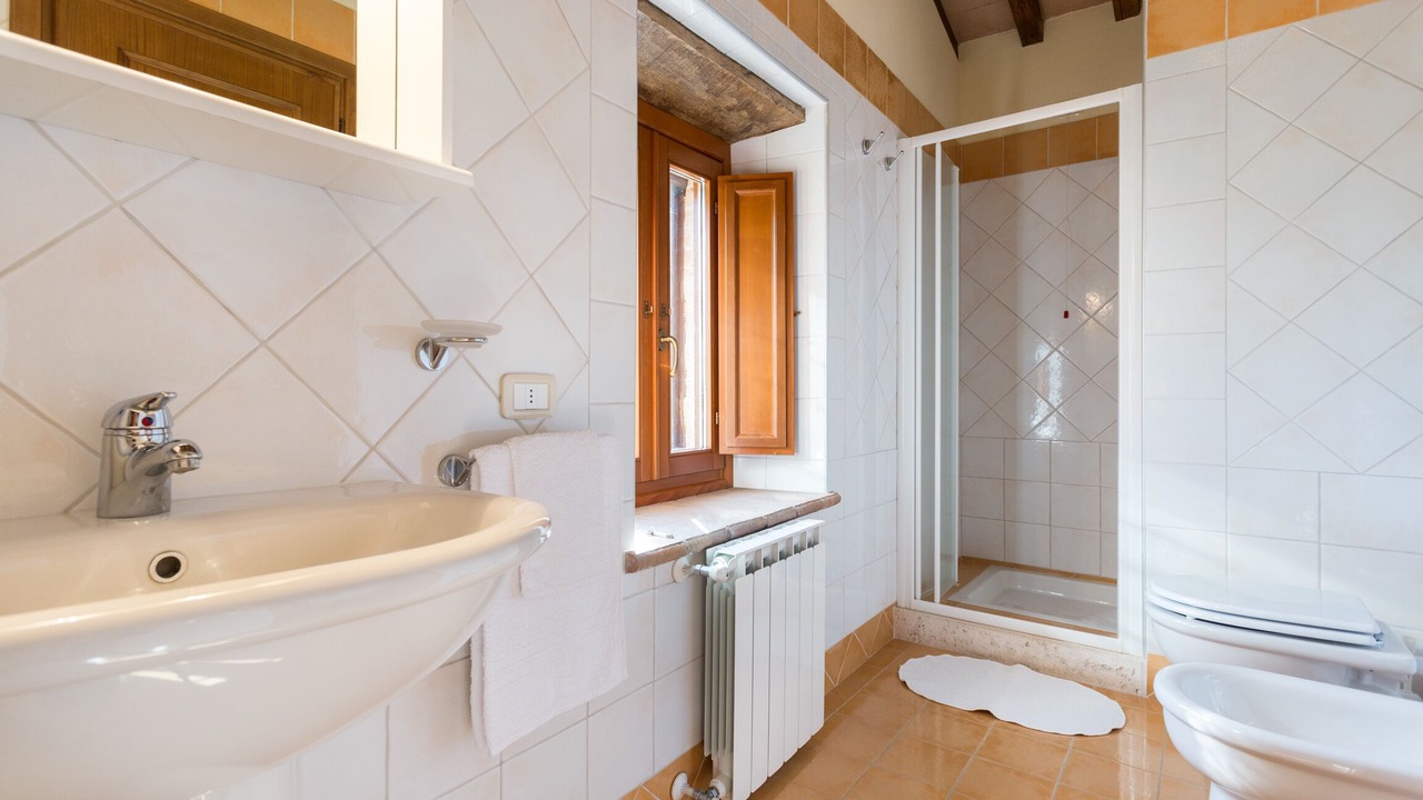 Photo of Bathroom in Penna in Teverina
