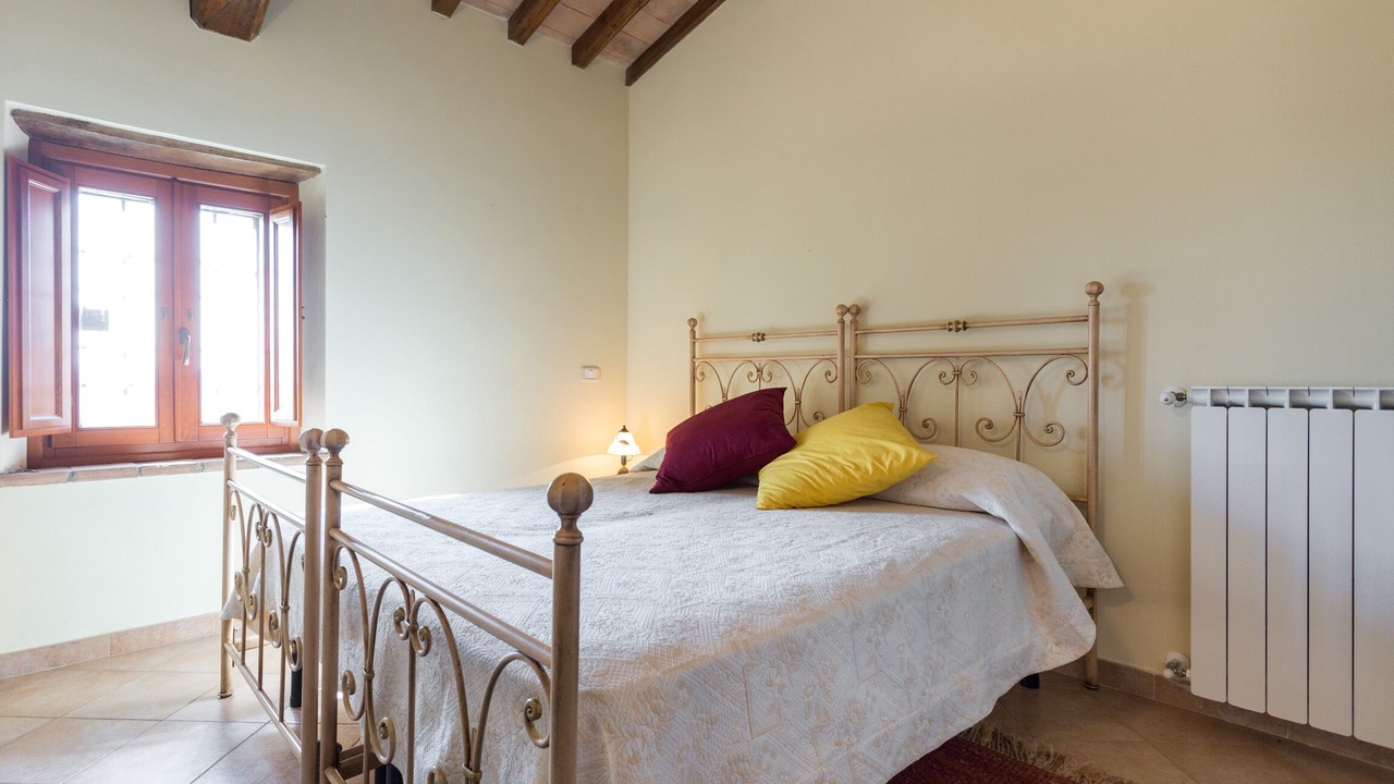 Photo of Bedroom in Penna in Teverina