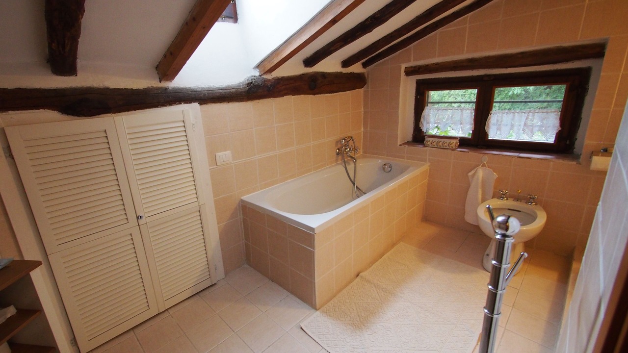 Photo of Bathroom in Gaiole in Chianti