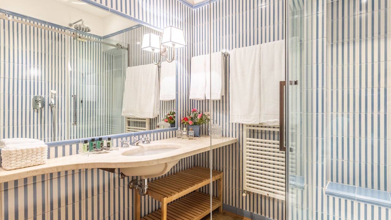 Photo of Bathroom in Le Cure