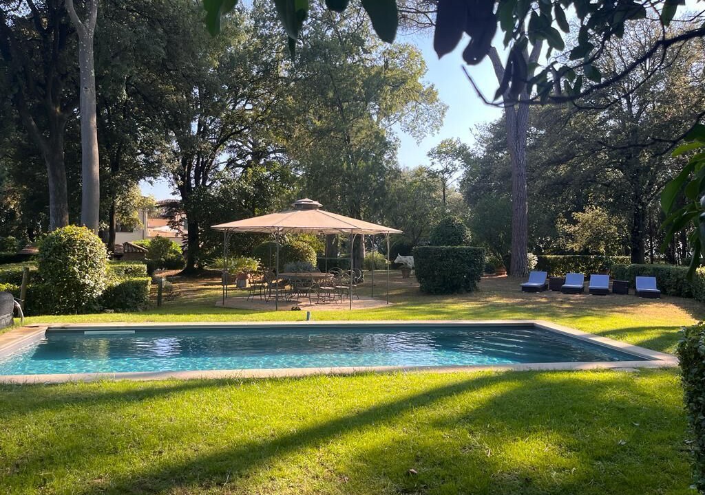 Photo of Outdoor in Le Cure