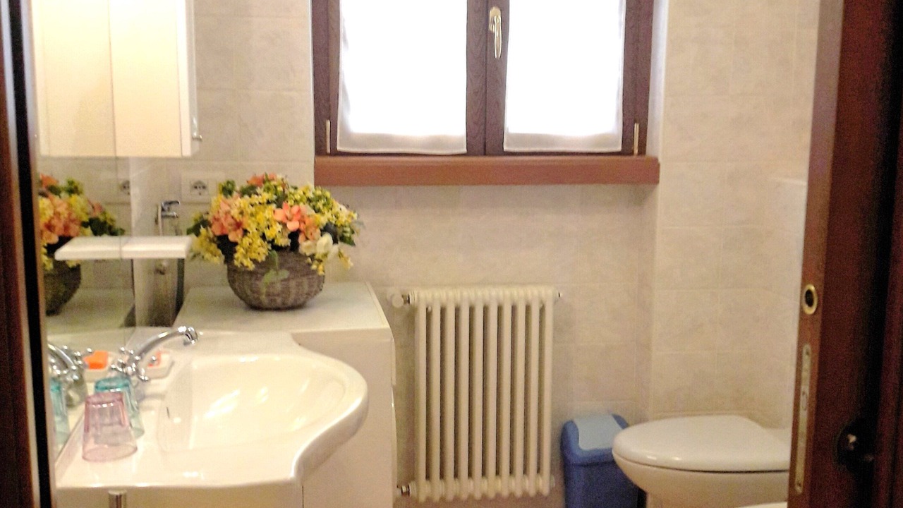 Photo of Bathroom in Cremia