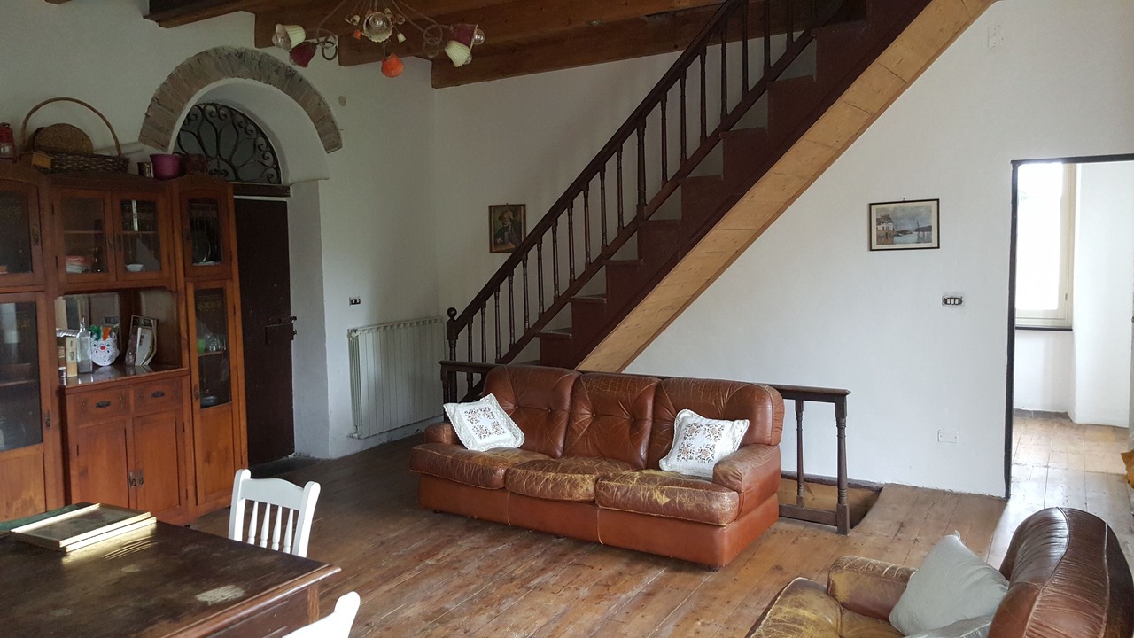 Photo of Livingroom in San Colombano Certenoli