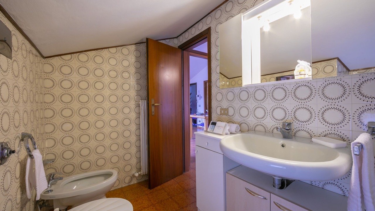 Photo of Bathroom in Arco