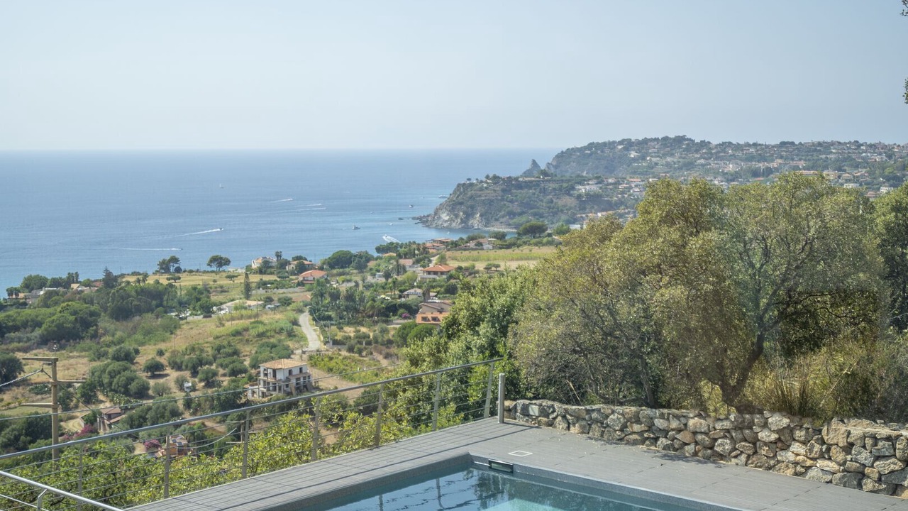 Photo of Outdoor in Joppolo