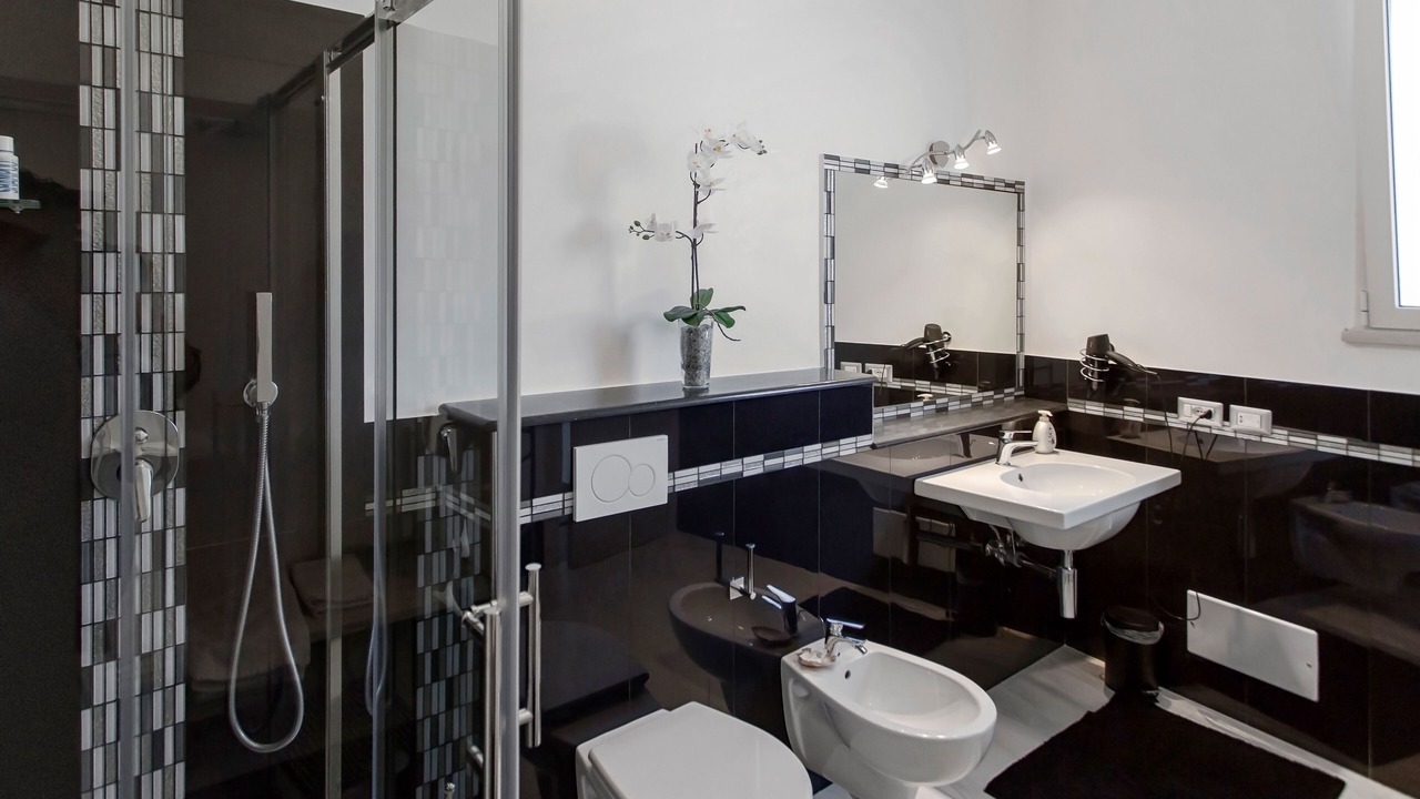 Photo of Bathroom in Furore