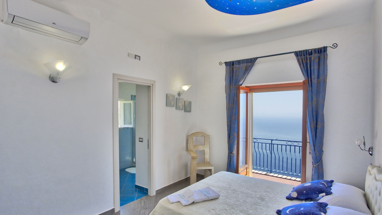 Photo of Bedroom in Furore