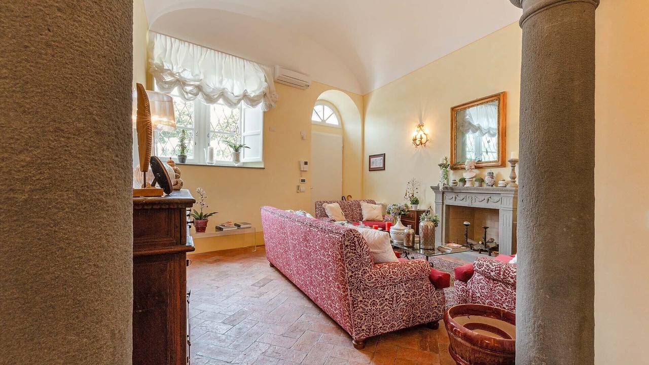 Photo of Livingroom in Lucca Historical Center