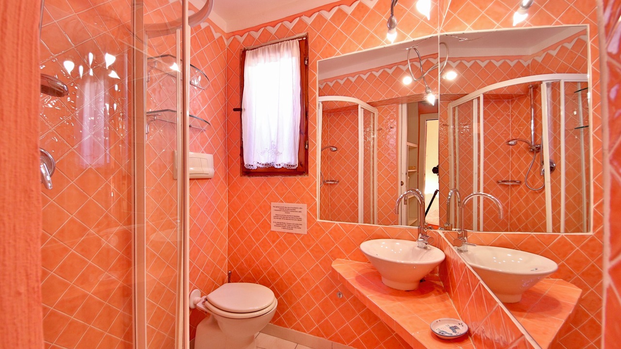 Photo of Bathroom in Punta Sardegna