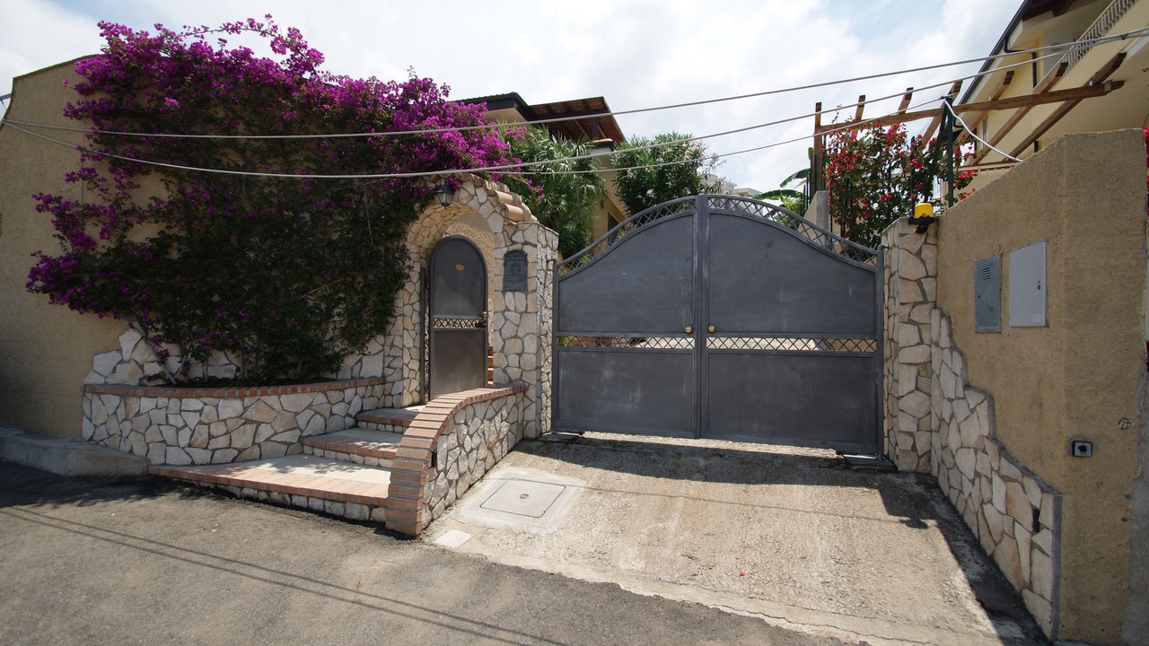 Photo of Outdoor in Briatico