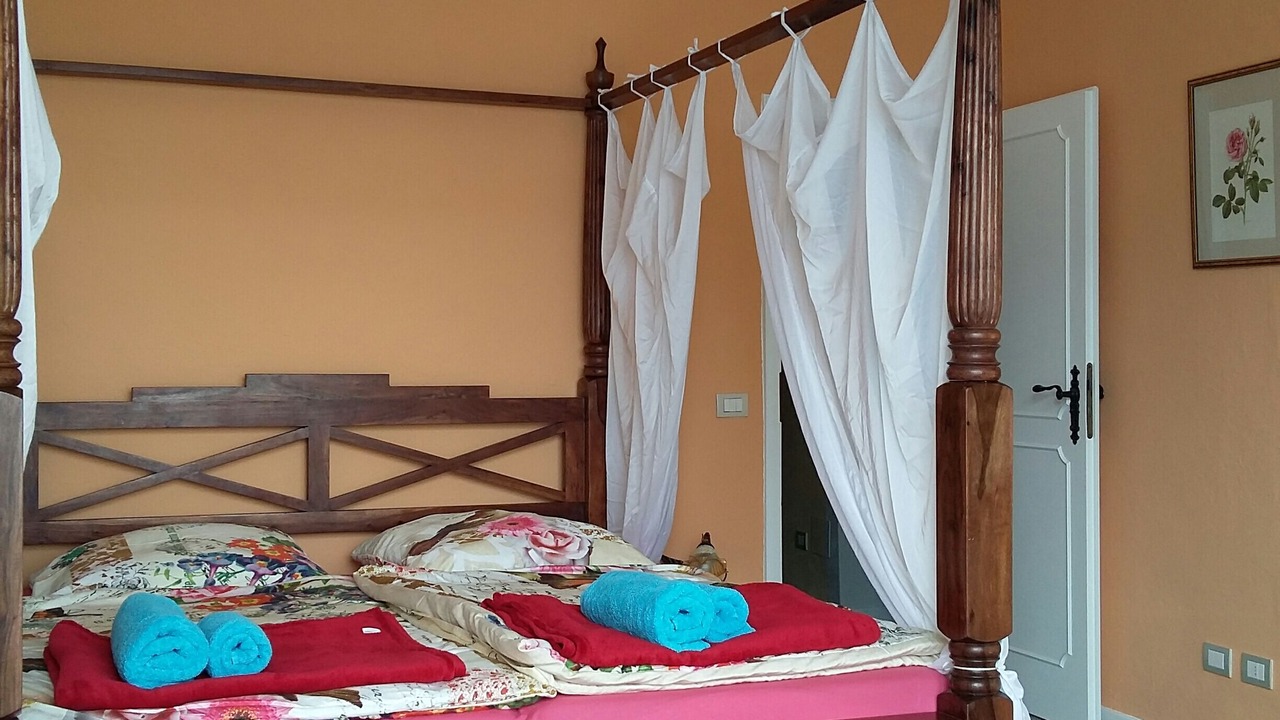 Photo of Bedroom in Cannobio