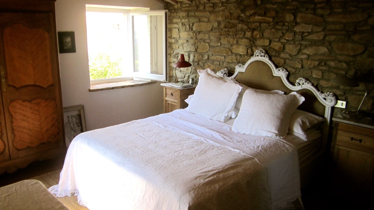 Photo of Bedroom in Montefalcone Appennino