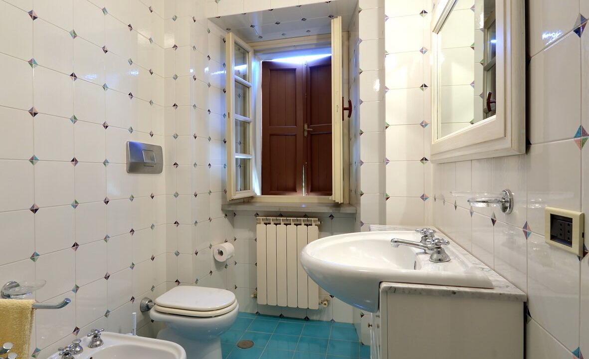 Photo of Bathroom in Deruta