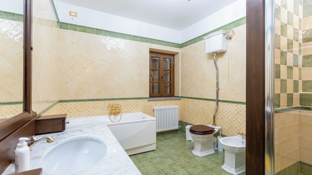 Photo of Bathroom in Deruta