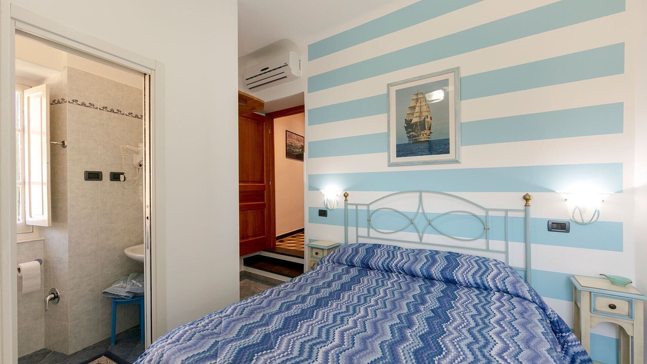 Photo of Bedroom in Corniglia