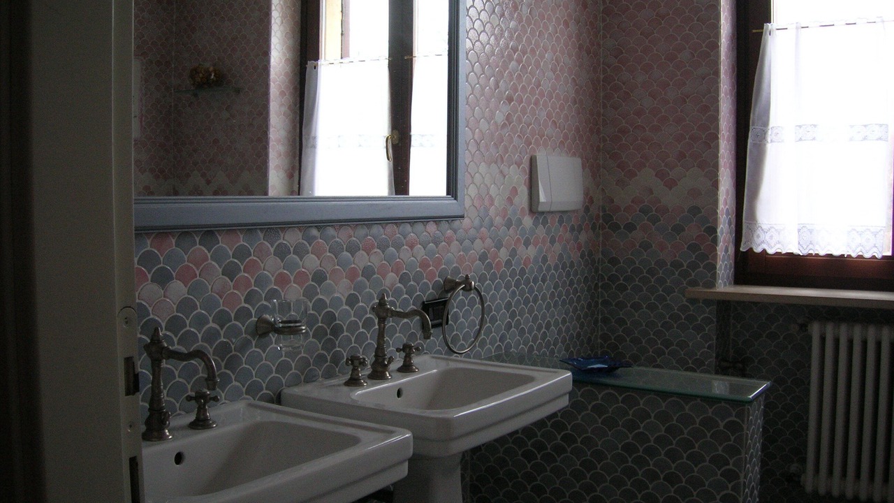 Photo of Bathroom in Avigliano Umbrio