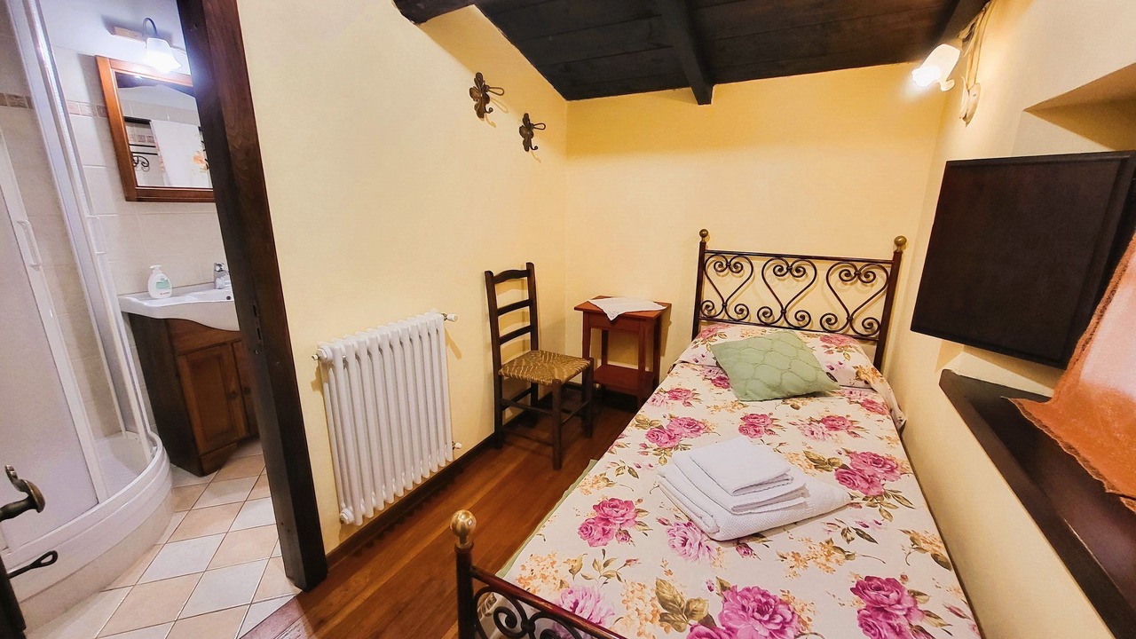 Photo of Bedroom in Camporgiano