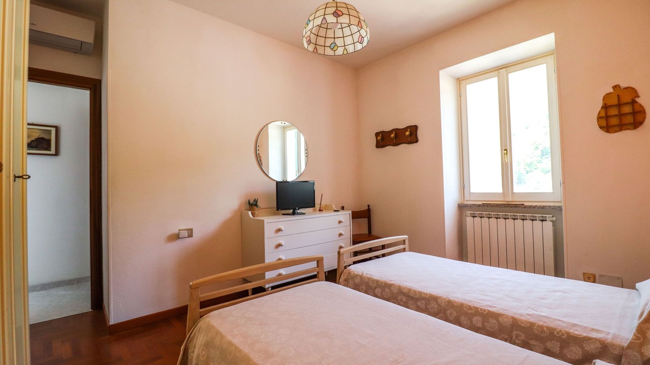 Photo of Bedroom in Coreglia Ligure