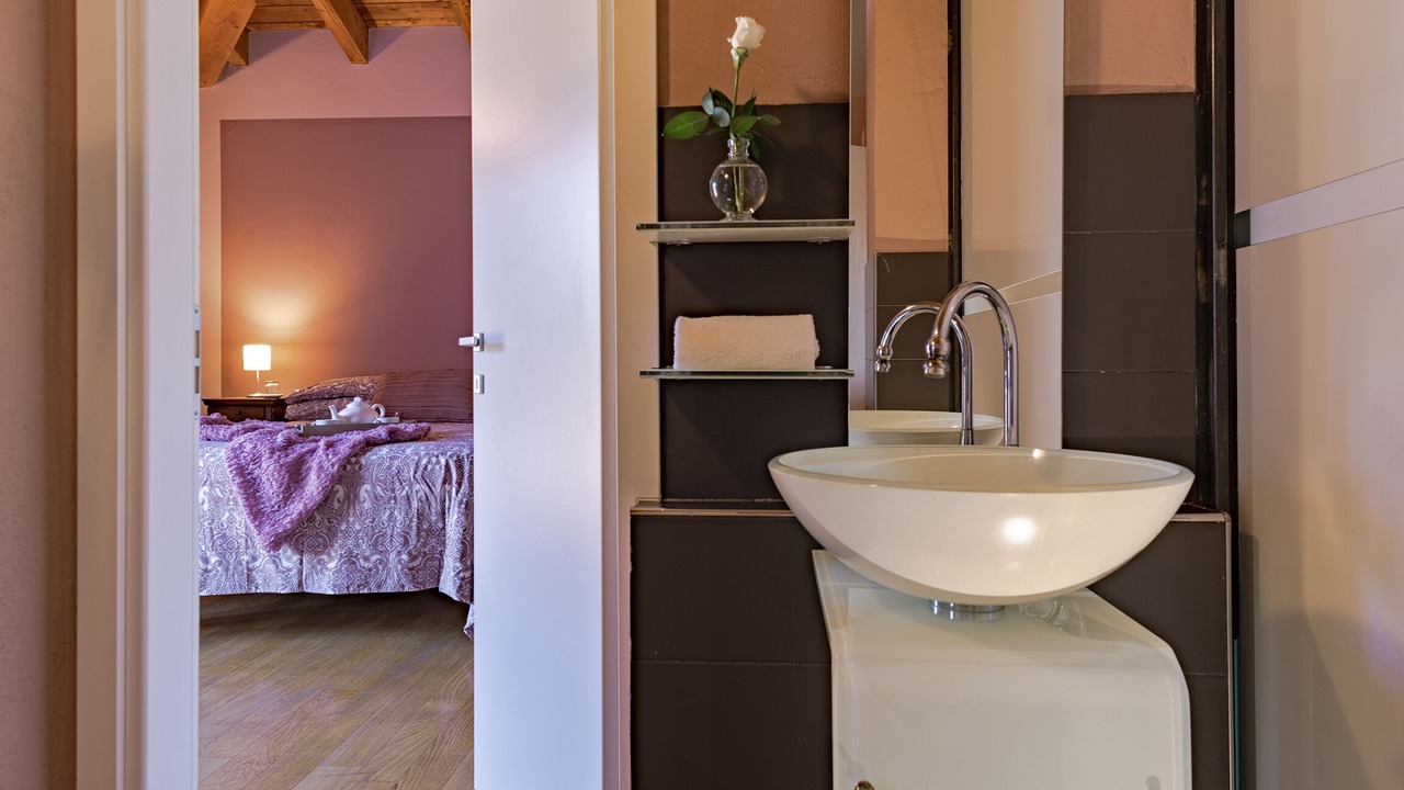 Photo of Bathroom in Canelli