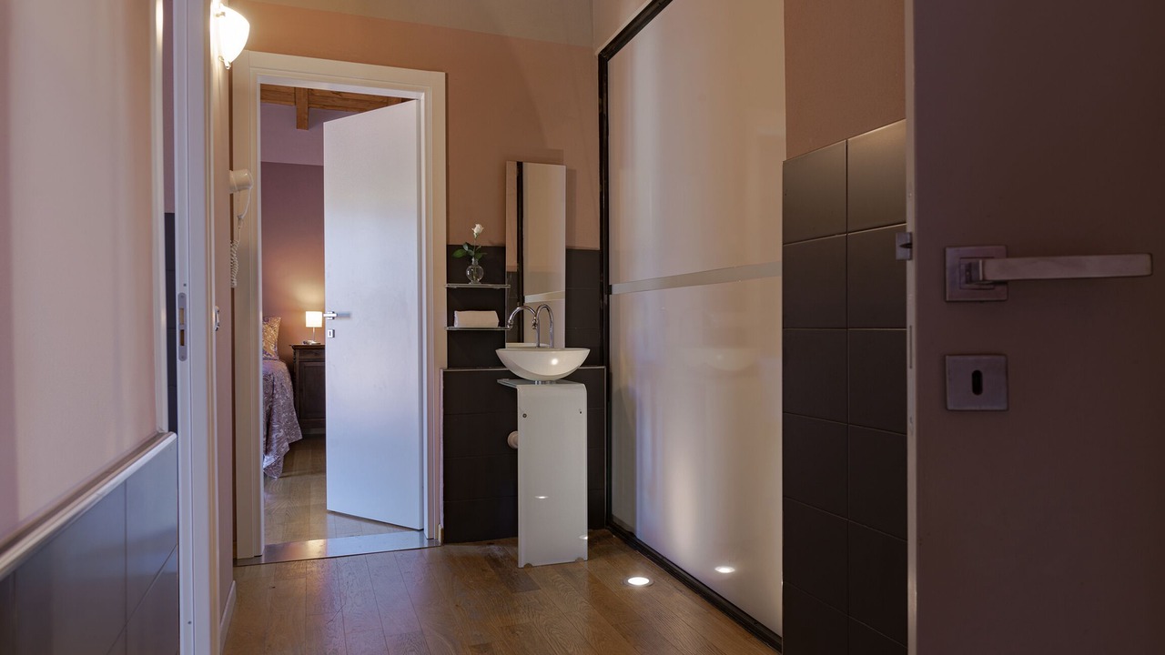 Photo of Bathroom in Canelli