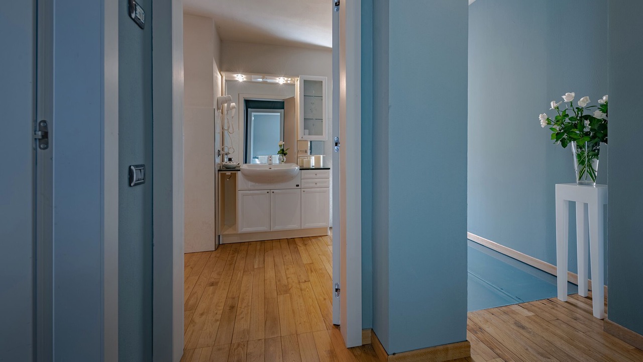 Photo of Bathroom in Canelli