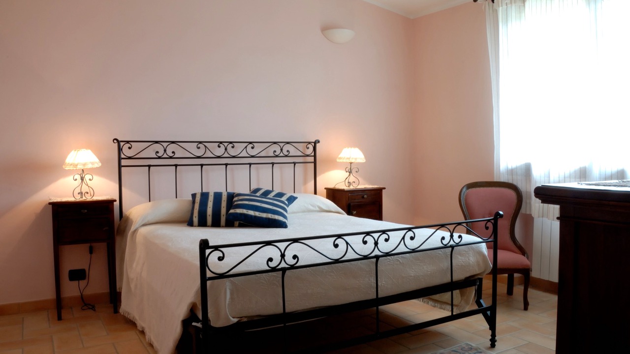 Photo of Bedroom in Todi