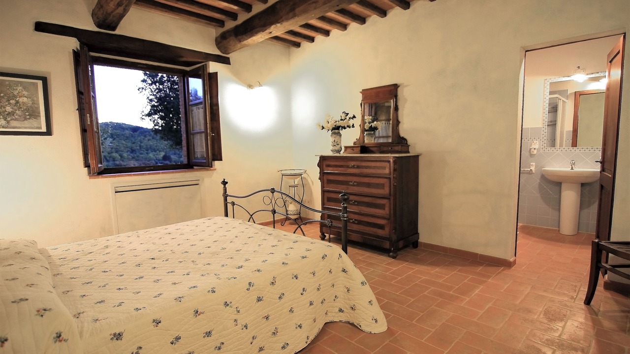 Photo of Bedroom in Seggiano