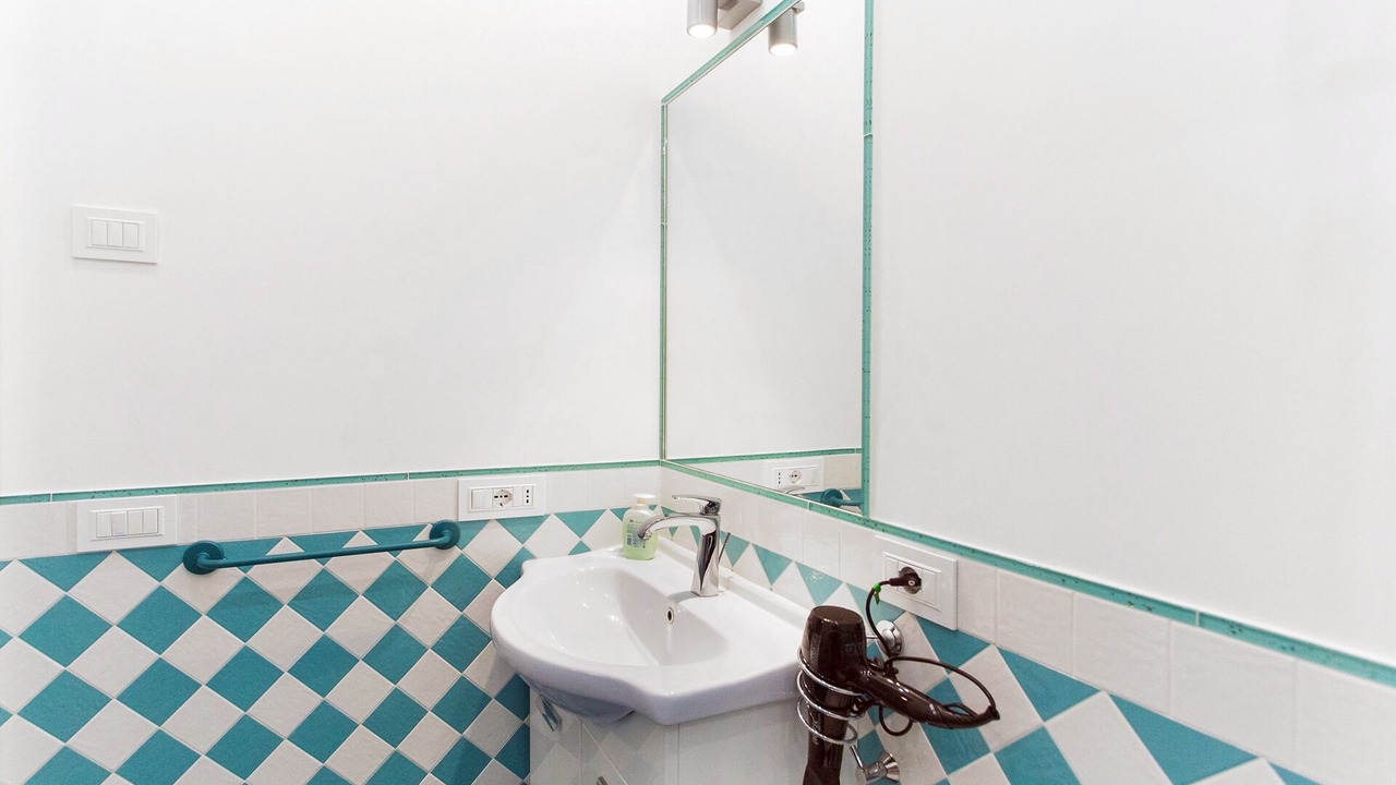 Photo of Bathroom in Furore