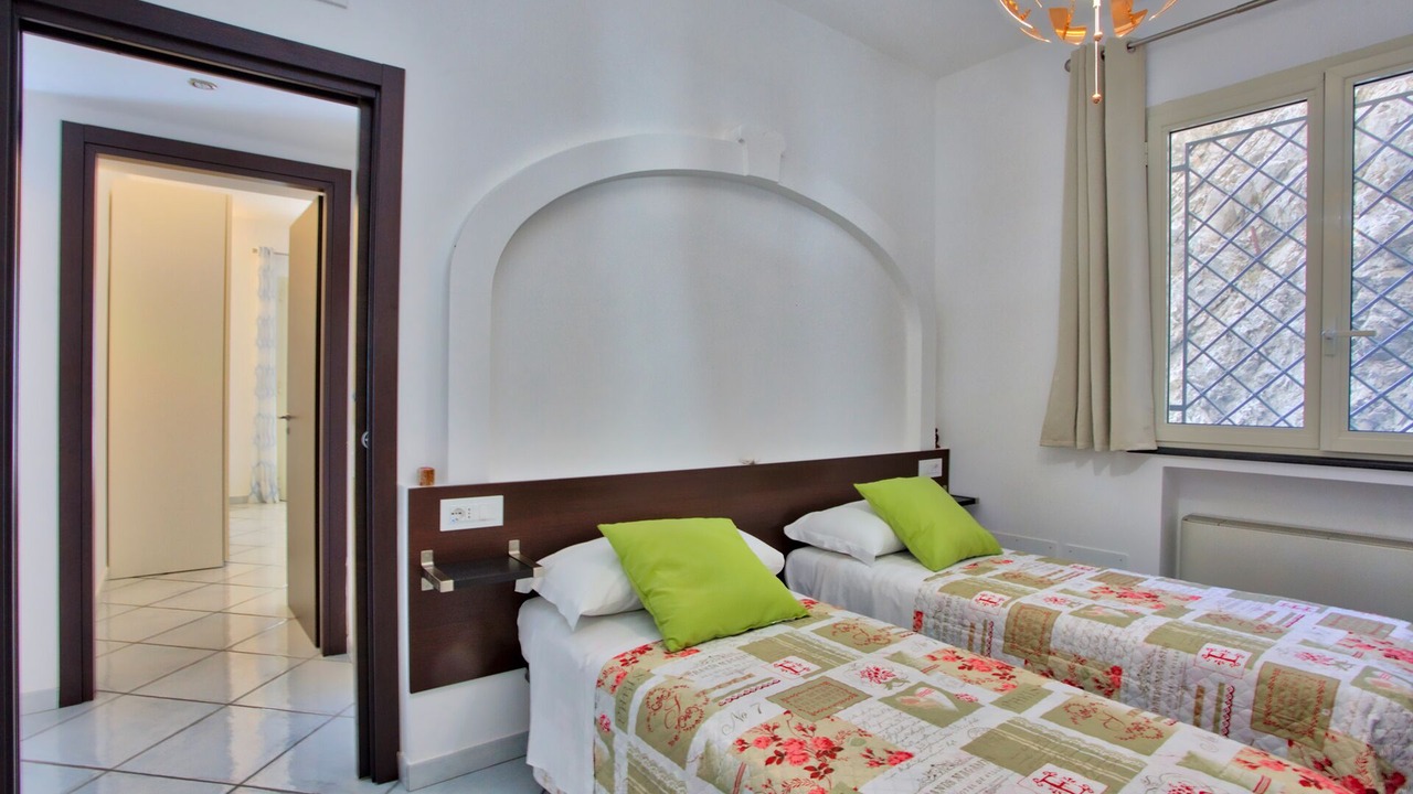 Photo of Bedroom in Furore