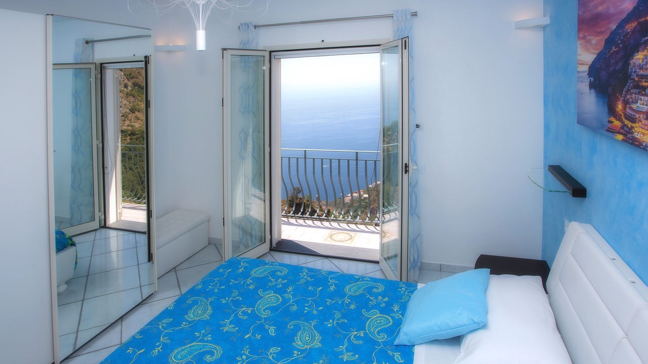 Photo of Bedroom in Furore