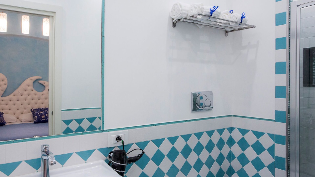 Photo of Bathroom in Furore