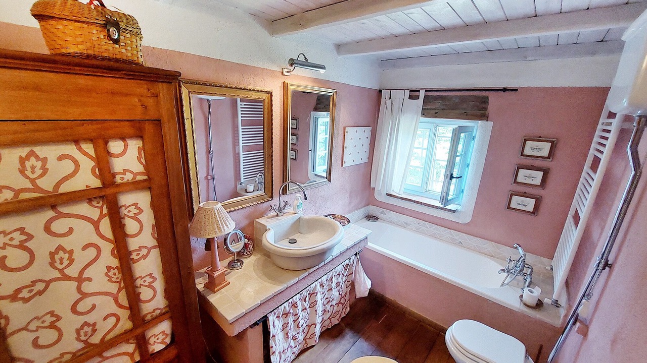 Photo of Bathroom in Mornese
