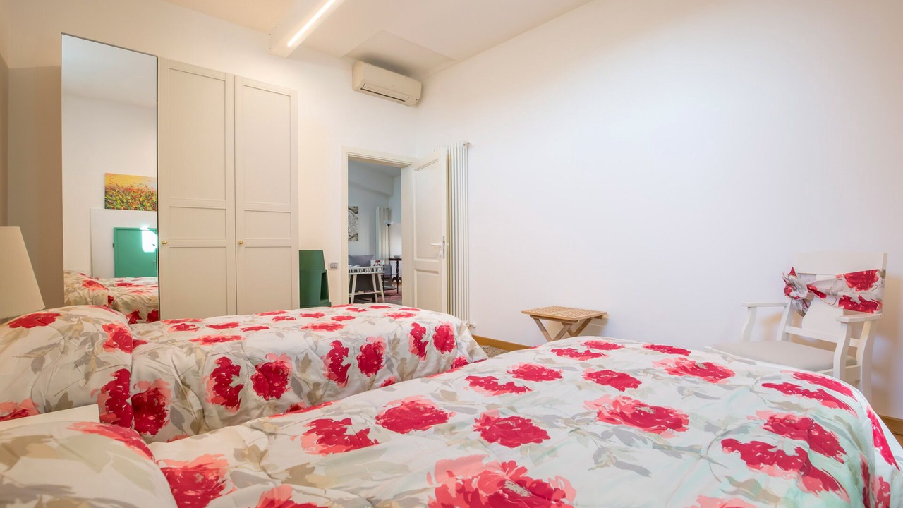 Photo of Bedroom in Siena City Centre