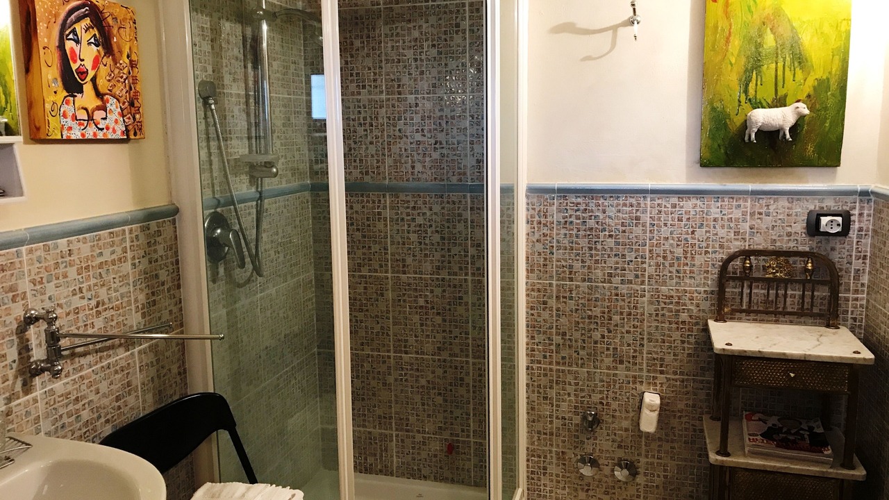 Photo of Bathroom in Guzman
