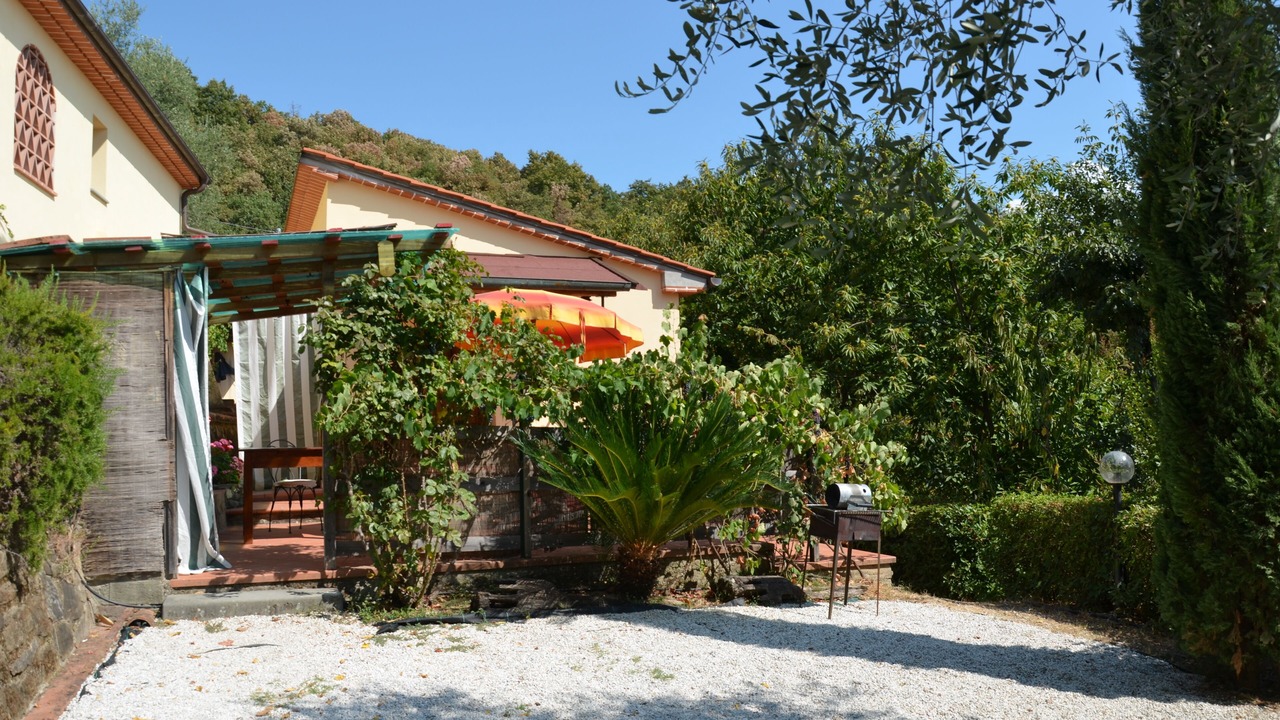 Photo of Outdoor in Saturnana