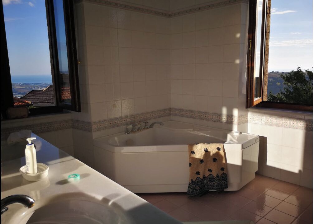 Photo of Bathroom in Colonnella