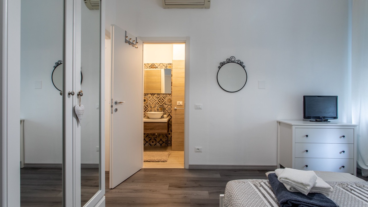 Photo of Bedroom in Verona City Centre