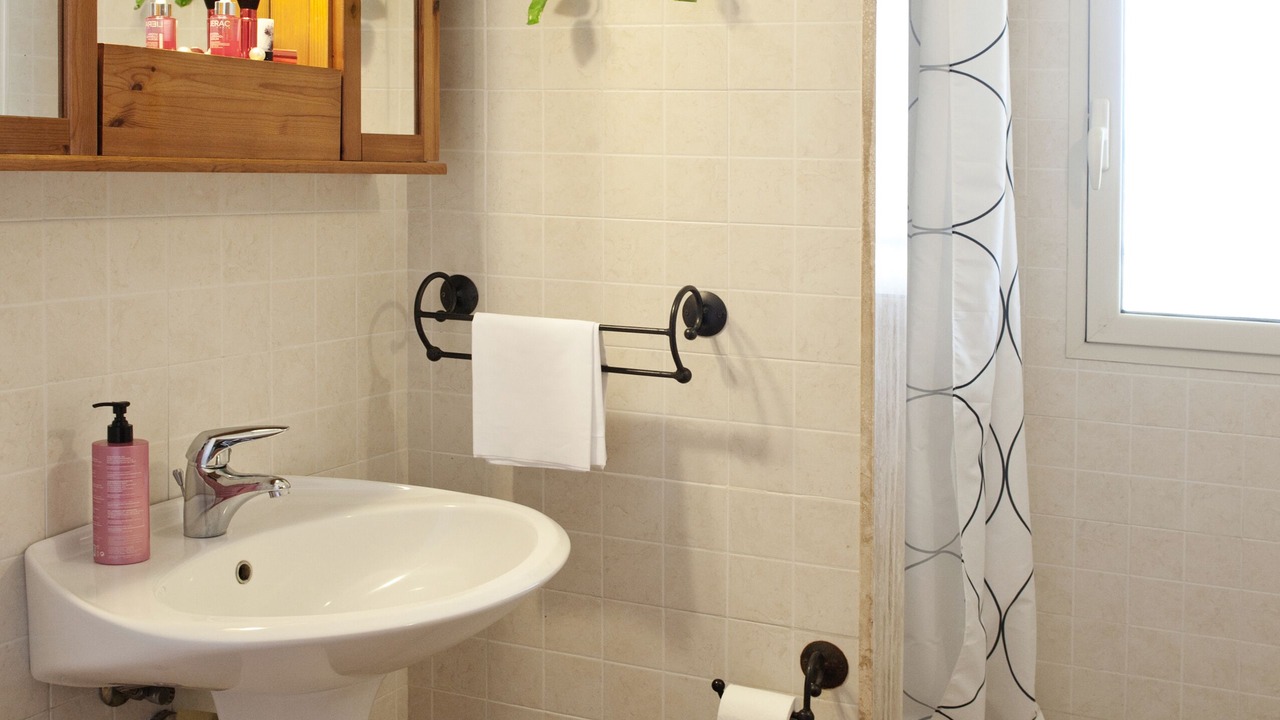 Photo of Bathroom in Caucana-finaiti-casuzze-finaiti Nord