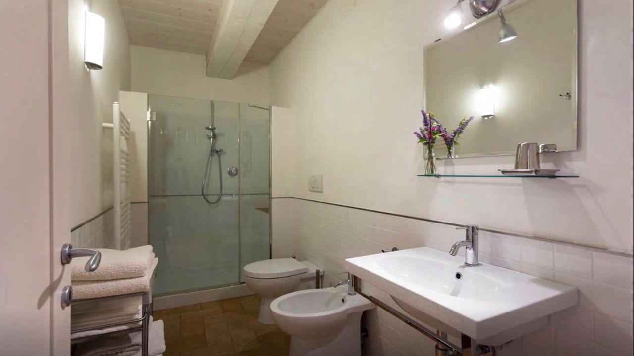 Photo of Bathroom in Castel di Mezzo