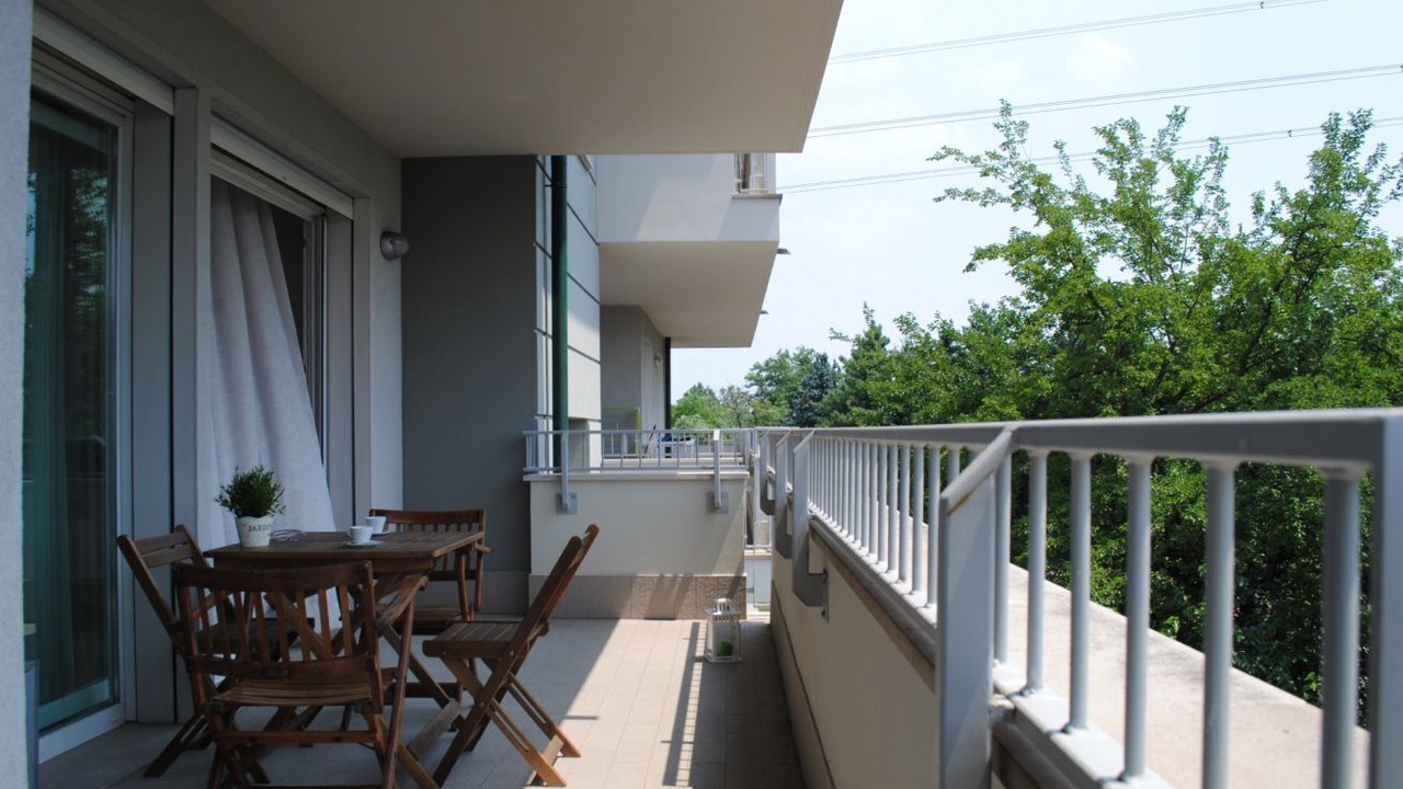 Photo of Outdoor in Rho