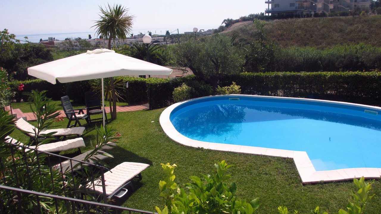 Photo of Outdoor in Scerne