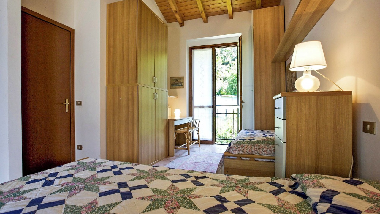 Photo of Bedroom in Maccagno con Pino e Veddasca
